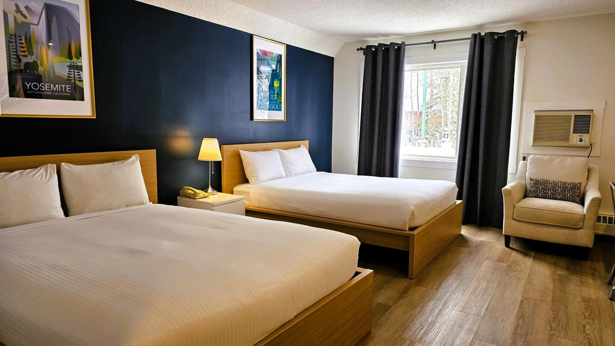 Cloud 9 Inn Whitecourt Exteriör bild