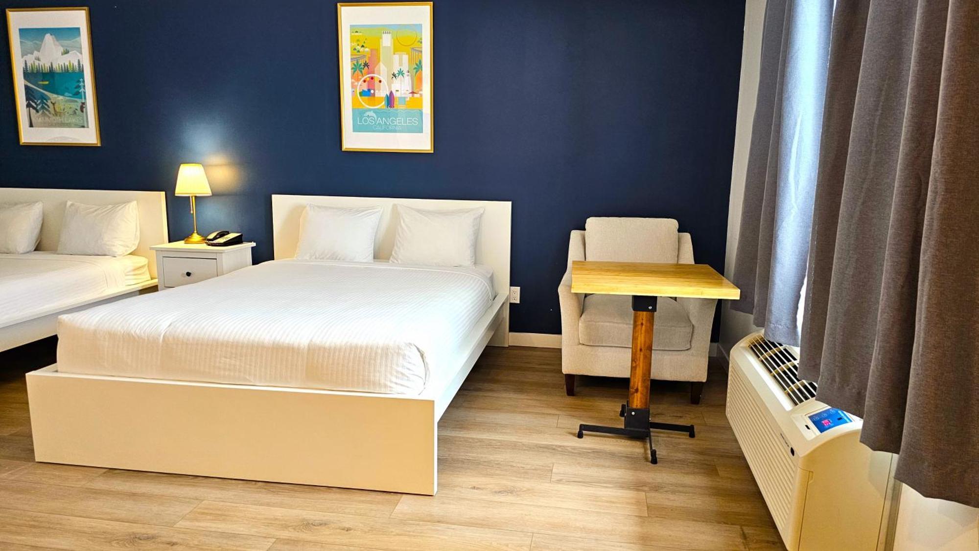 Cloud 9 Inn Whitecourt Exteriör bild